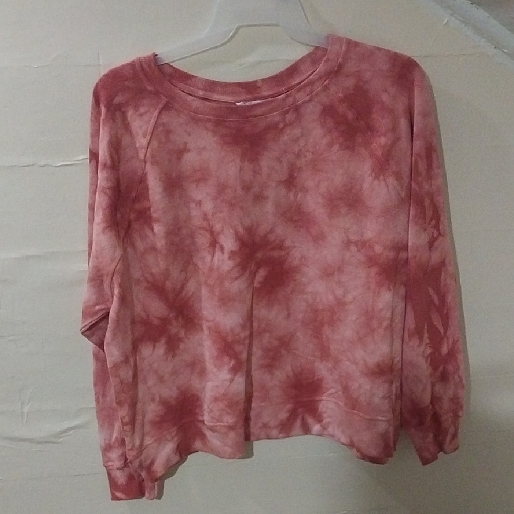 Time and Tru Women's Red Tie-Dye Sweatshirt
